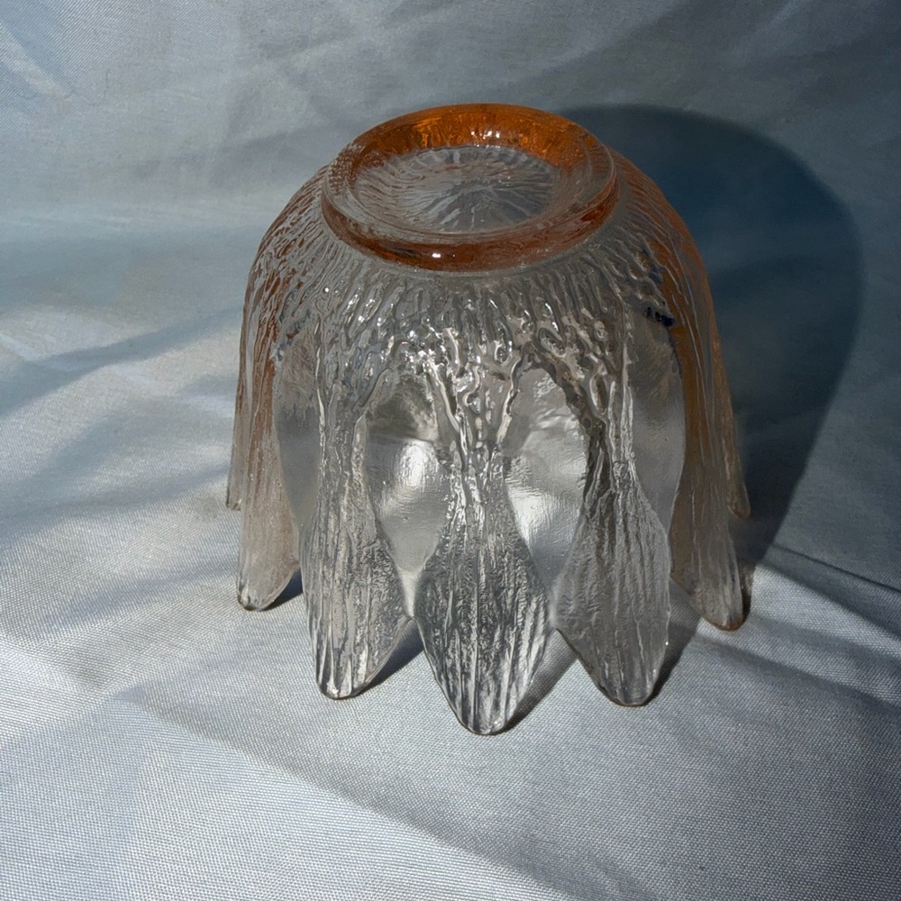 Vintage Pink Textured Glass Lotus Flower Bowl – 3" Petal Candy Dish - Picture 3 of 6